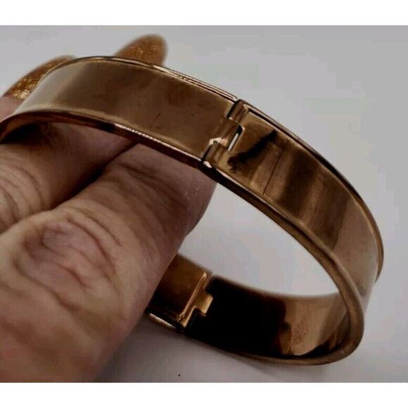 Fossil Bangle Bracelet Copper Gold Tone Casual Turn Clasp Hinged AWESOME - Picture 7 of 7